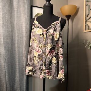 Torrid Gray Floral Button-Down Tank Top
